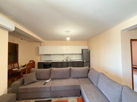 Jepet me qira apartament 2+1 tek Spitali Ushtarak