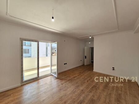APARTMENT 1+1 FOR SALE AT KOMUNA E PARISIT