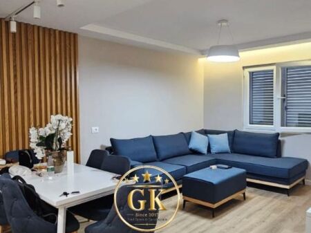 SHITET APARTAMENT 1+1 VETEM 50 METRA NGA DETI – GOLEM