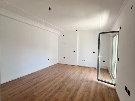 SHITET APARTAMENT 1+1 Vasil Shanto 135000 Euro