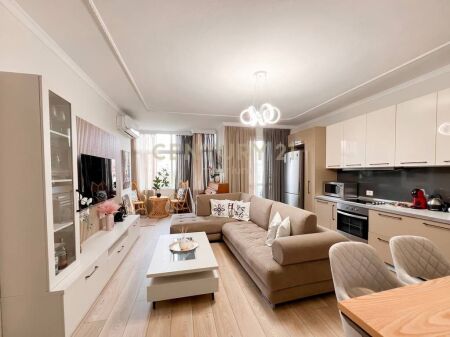 APARTAMENT 3+1+2 ME QIRA PRANË LULISHTES "1 MAJ" | I SAPO INVESTUAR