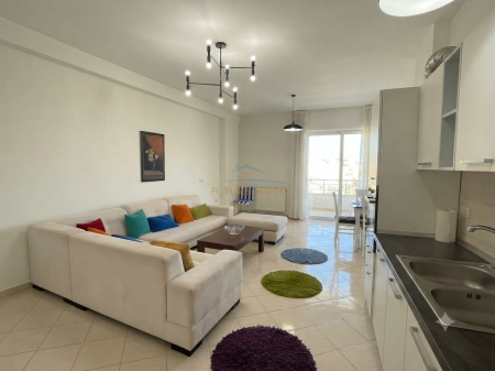 Qera,Apartament 1+1+Post Parkimi, Rruga Karl Gega, Stacioni i Trenit,Tiranë