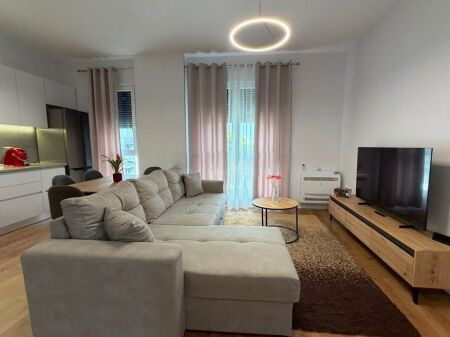 Apartament 2+1 me qera -5 maji, Medreseja