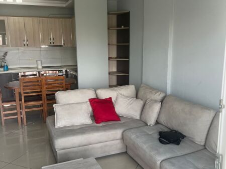 Apartament 1+1 per qera Astir !
