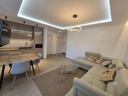 SHITET: 2+1 📍 Brryl - Buze Rruge Kryesore || 🔥50,000€ Investime🔥 - 188,000€ - K.2 - SP.76m² || Investuar Totalisht - Akses i menjehershem ne Qender