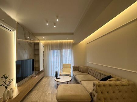 Apartament Modern 2+1 me Qira-Rruga e Kavajës, Pranë Kishës Katolike!