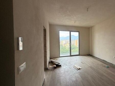 Vendiamo appartamento 1+1, vicino al ex Campo di Aviazione! 136,000 €