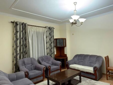 🏡 Appartamento 2+1 in affitto  📍 Astir, vicino al bar 2 palmat   🏢 7° piano  🛗 Con ascensore  📐 Superficie: 100m2  🛋️ Arredato  💰 Prezzo: 40.000