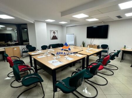 OFFICE SPACE 450M2 FOR RENT "TWIN TOWERS" 1,600,000 LEKE