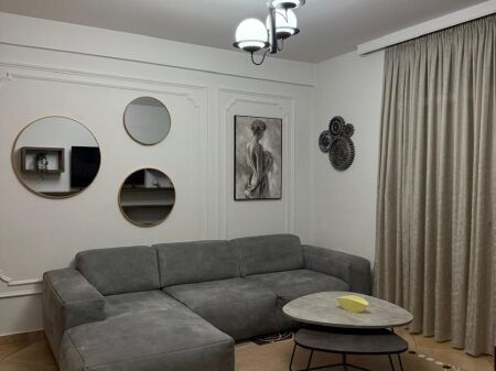 🏢Kodra e Diellit,prane Supermarket Xhangolli jepet me qera apartament 1+1,i mobiluar.55,000Leke