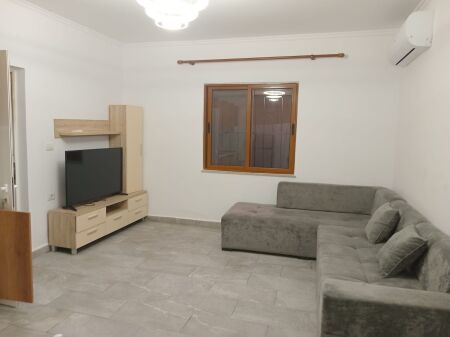 Qera | Shtëpi private 2 + 1 | Astir | 550 €/muaj