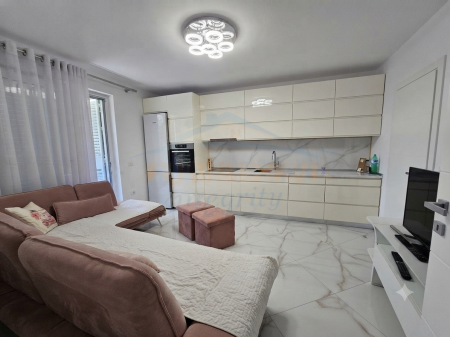 Rent, Apartment 2+1, Ferit Xhajko Street, Tirana.