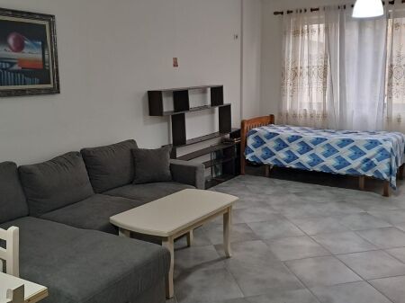 Apartament 1+1 per qira ne Astir