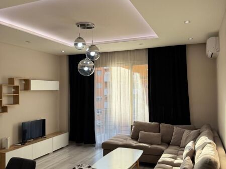 Shitet apartament 2+1 ne Astir , prane Kronos Lounge , Unaza e Re , Yzberisht .