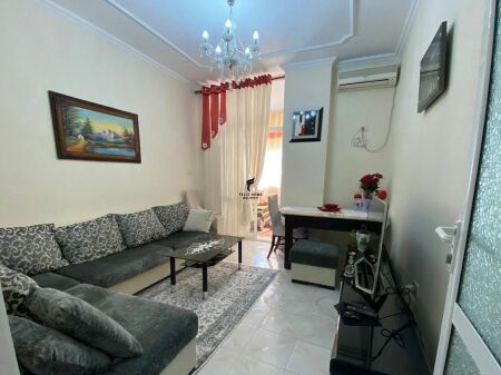 APPARTAMENTO IN AFFITTO 2+1 PONTE NISHARAKU 55.000 LEKE FH-87042
