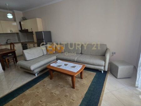 FOR RENT 1+1 APARTMENT AT "SIRI KODRA" STREET!