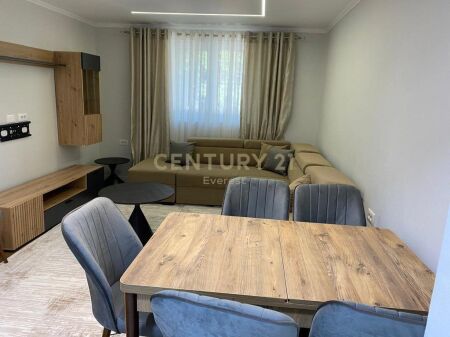 QENDER, APARTAMENT 2+1 PER QIRA everest146567