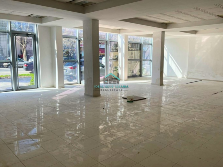 Shop for Rent - New Street, Vlore