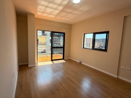 Shitet apartament 2+1+2 ne Don Bosko