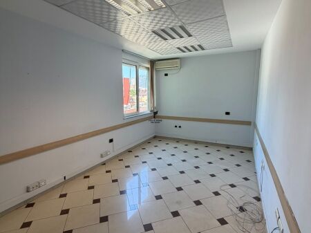 ZYRE ME QERA 130 M2 BLLOK 100.000 LEKE FH-86968