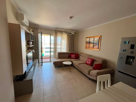 Qera Apartament 2+1+2 Tualete + depo