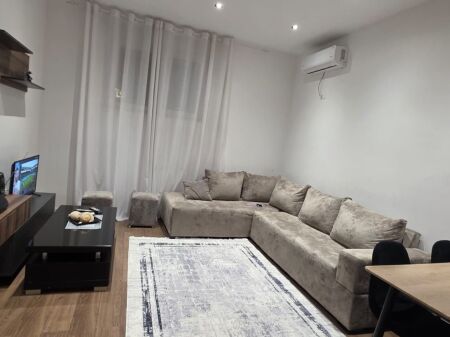🏡 Jepet me qira apartament 2+1 – Tek Selvia