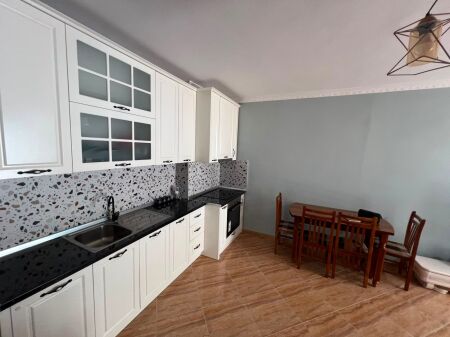 RENT APARTMENT 1+1 BAJRAM CURRI SCHOOL BEACH  330 EURO