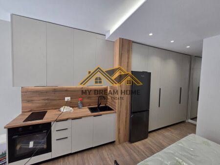 SHITET GARSONIERE TEK SHKEMBI KAVAJES DURRES!