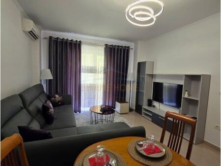 Rent Apartment 2+1+2, 5 Maji Street, Tirana