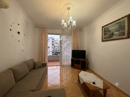 Shitet, Apartament 1+1, Unaza e Re, Tiranë