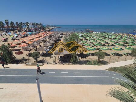 APPARTAMENTO 1+1 CON VISTA MARE SULLA SPIAGGIA IN VENDITA !