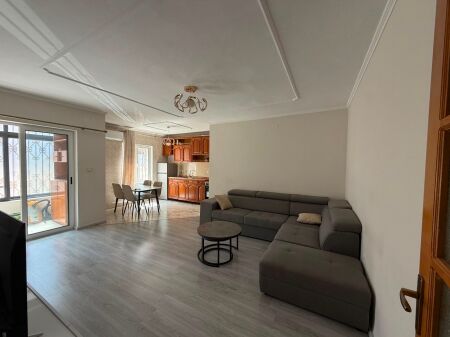 🏡 Apartment 2+1 for rent – Laprakë (Arabit Palace)