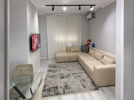 Rent, Apartment 1+1, Dry Lake, Tirana. LI71990