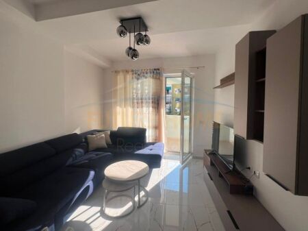 Qera, Apartament 2+1+2, Rruga e Dibres