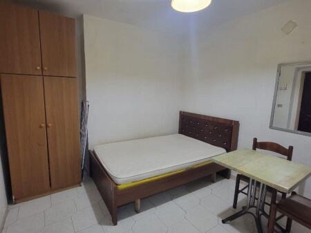 Qera | Garsoniere | Rruga Kongresi i Manastirit | 250 €/muaj