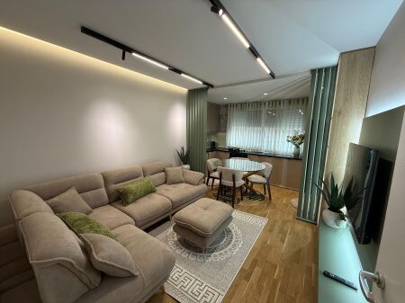 📣 SUPER AFFITTO Appartamento 1+1 con Balcone 📍 Giardino Zoologico, Tirana ✨