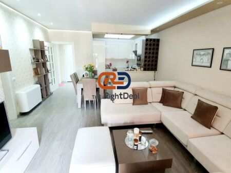 Tek Rruga E Kosovareve, Shitet Super Apartament 2+1+2, Totalisht I Investuar !