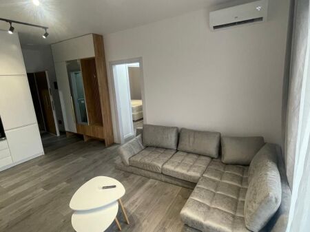 Shitet apartament 2+1+2+Post Parkimi tek Kodra e Diellit .