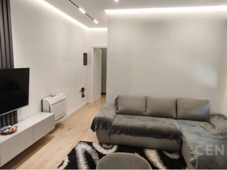 Jepet Me Qira Apartament 1+1 ne zonen Kodra e Priftit