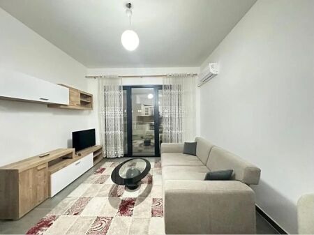 FOR RENT APARTMENT 1+1 – SQUARE 21, KAVAJËS STREET