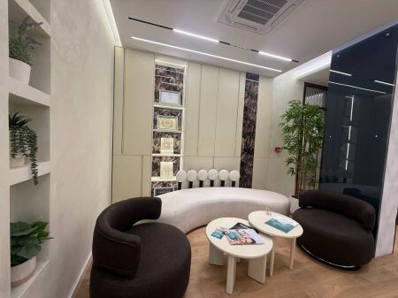 OCCASIONE! VENDESI ATTIVITÀ DI CLINICA DENTALE VICINO AL RING CENTER!