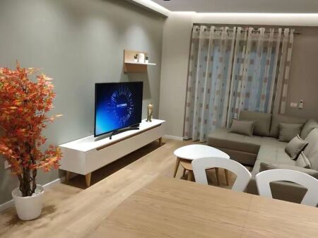 Appartamento in affitto 1+1 Komuna Parisit 70.000 lek
