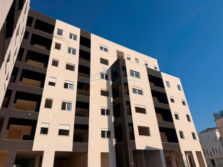 Shitet, Apartament 1+1, "Residenca Platinium II", Paskuqan, Tirane.