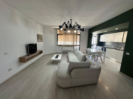 🏢Ish Stacioni i Trenit,jepet me qera apartament ,2+1,i mobiluar.80,000Leke