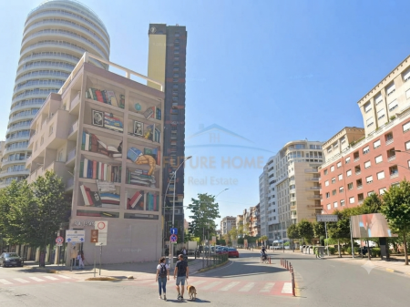 Qira, Ambient Biznesi, Sheshi Skënderbej