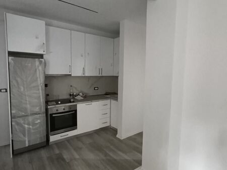 Qera | Vilë 2 + 1 | Kodra E Priftit | 550 €/muaj