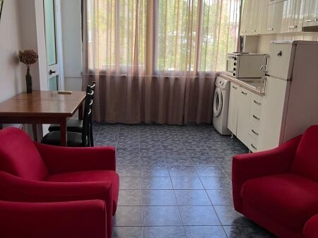 Myslym Shyr, studio apartment for rent. 40,000 Leke