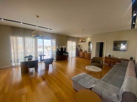 Apartment 2+1+2+Parking for rent near the Botanical Garden, Tirana