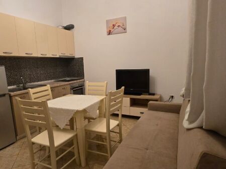 Rent | Shtëpi private 1 + 1 | Bulevardi i Ri| 330 €/month