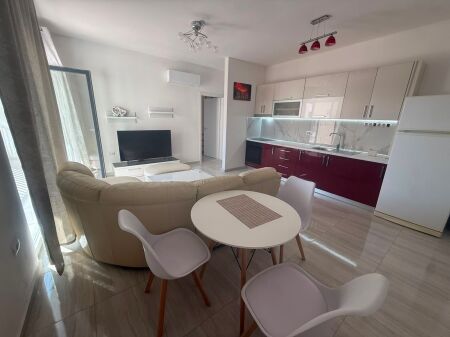 Jepet me qera Apartament 1+1 tek Zogu i Zi